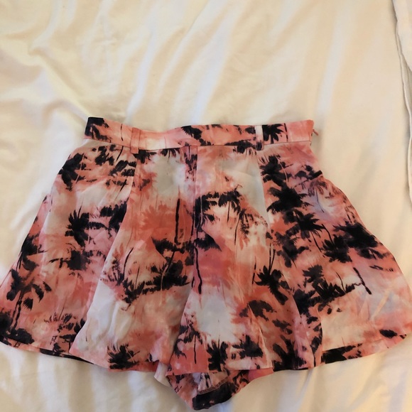 Park Silk shorts, size 4 - Picture 2 of 4